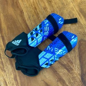 Adidas kids small Shin Guards